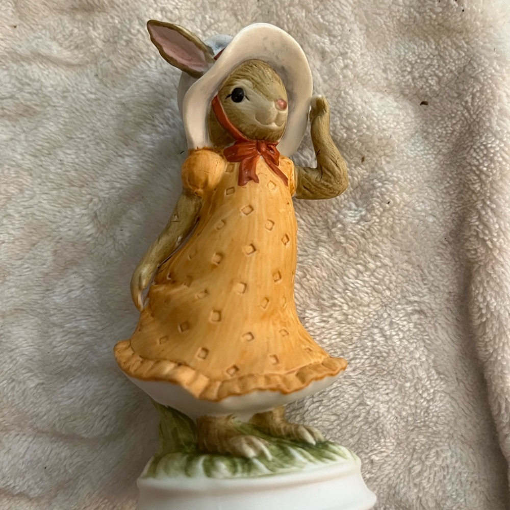 Vintage Figurine
